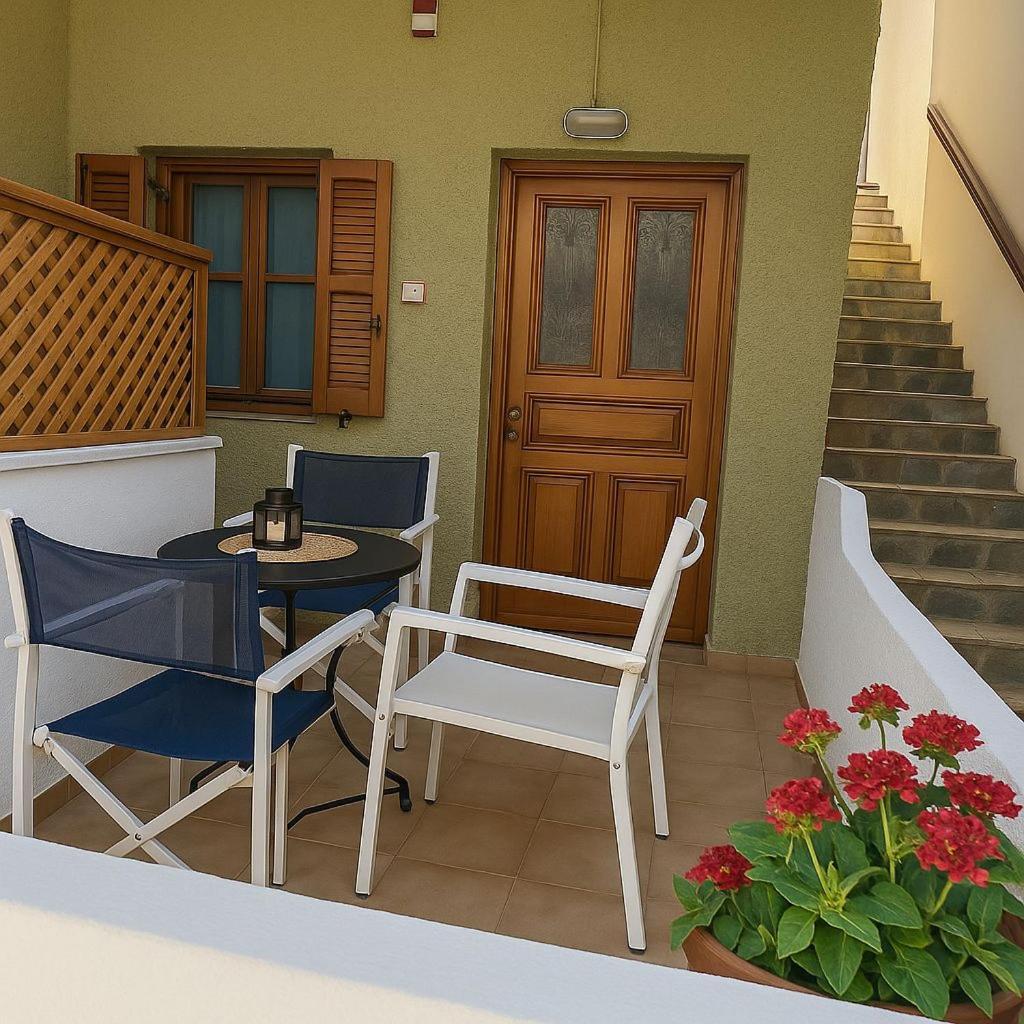 Nicolas Beach Palaiochora Exterior photo